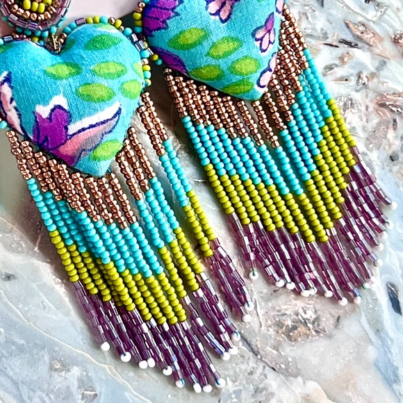 NWT Deepa Gurnani Beaded Heart Fringe Chandeliers - Picture 7 of 15